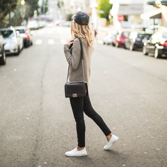 SOLD OUT Aritzia Babaton Mika Sweater - Picture 5 of 10